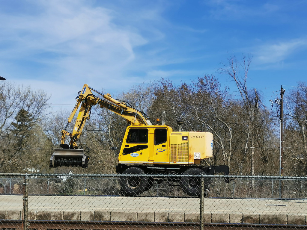 CN 438-07